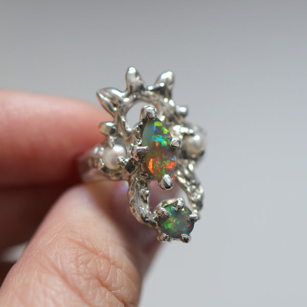 Opal crown ring