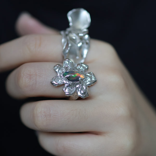 Flower opal ring