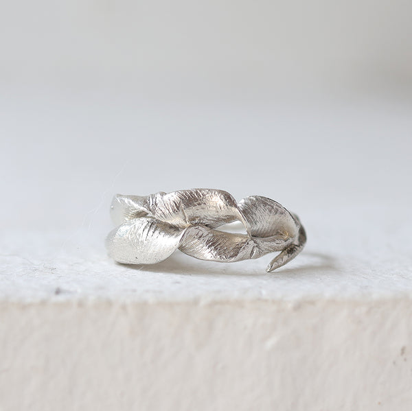 Silver laurel ring
